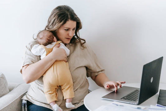 Working from Home with a Baby: How to Balance Work and Parenting